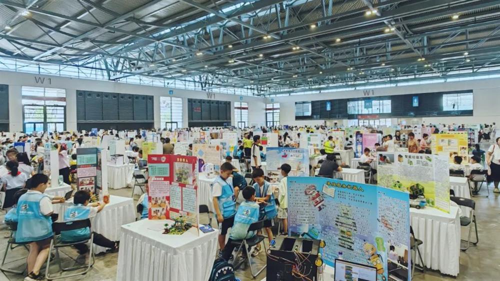 “两千少年聚中原 创意火花耀空港”全球发明大会中国区河南赛区选拔赛盛大启幕